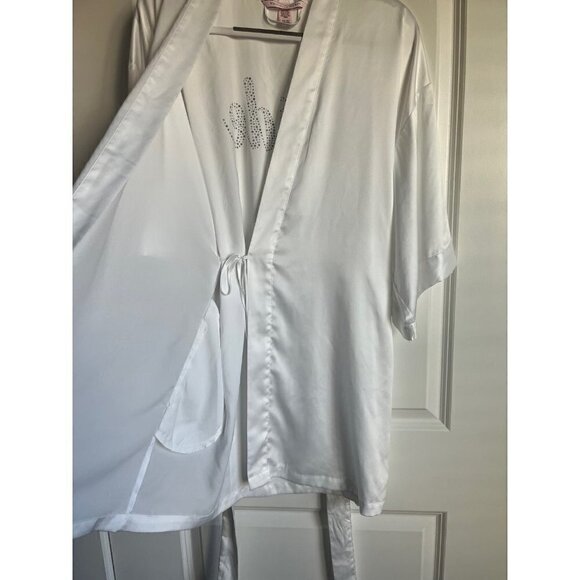 Bride Victoria’s Secret Robe - Picture 4 of 5